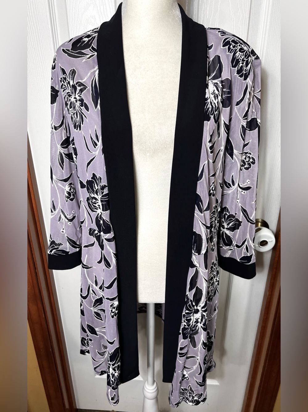Beautiful Kimono Wrap Cardigan Purple/Navy Semi Sheer Blue Floral 3/4 Sleeve L